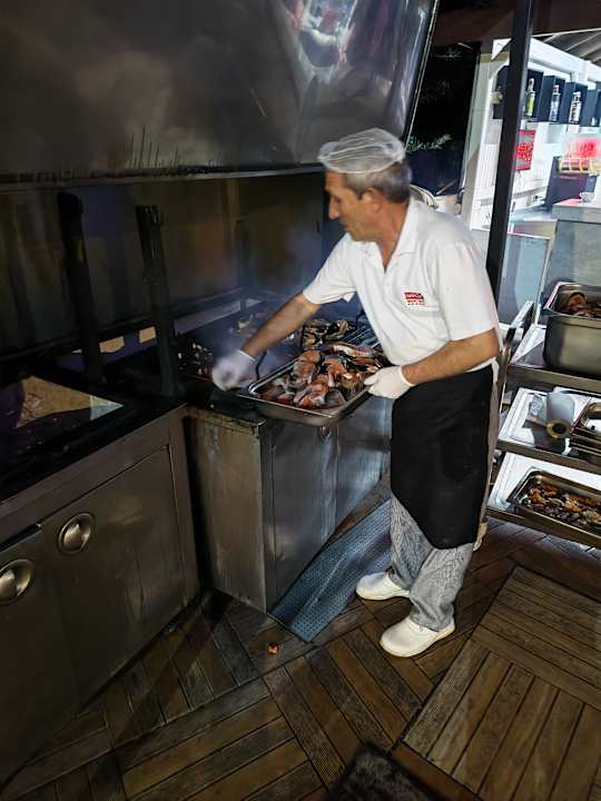 Gastro Narcia Resort Side