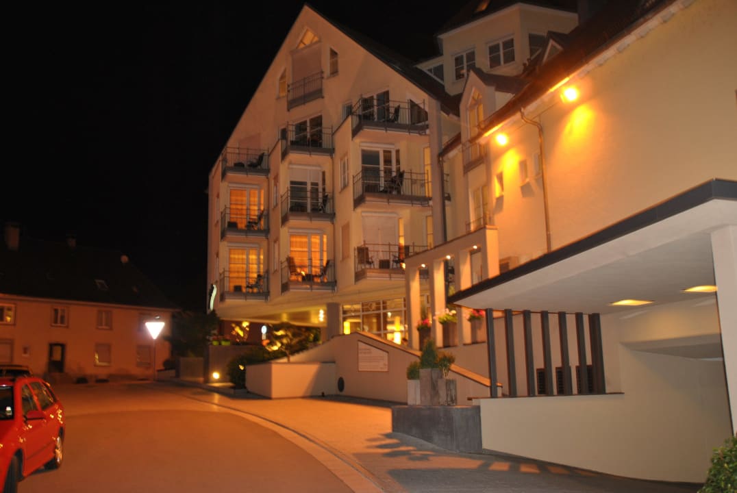 Hotel von Außen Hotel Traube am See