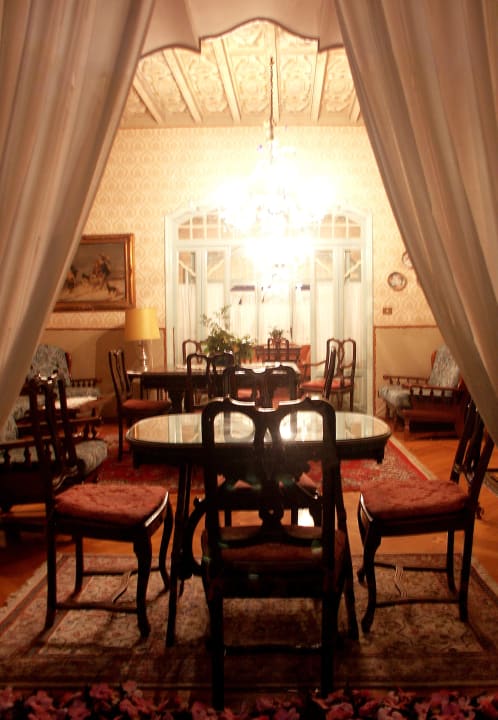 Einer der Aufenthaltsräume Hotel Du Parc