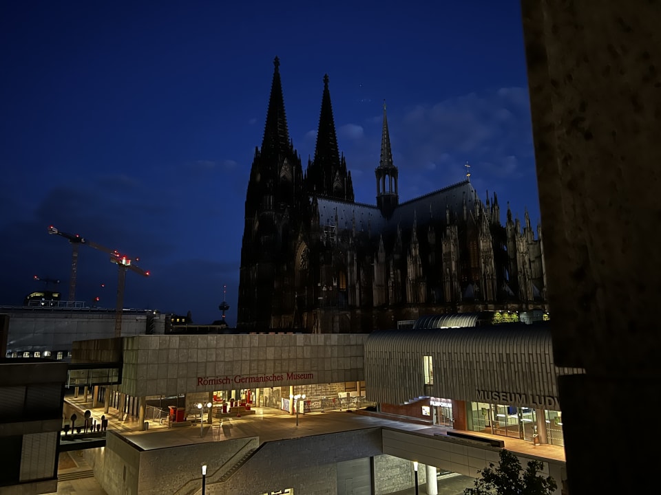 Ausblick Hotel Mondial am Dom Cologne- MGallery