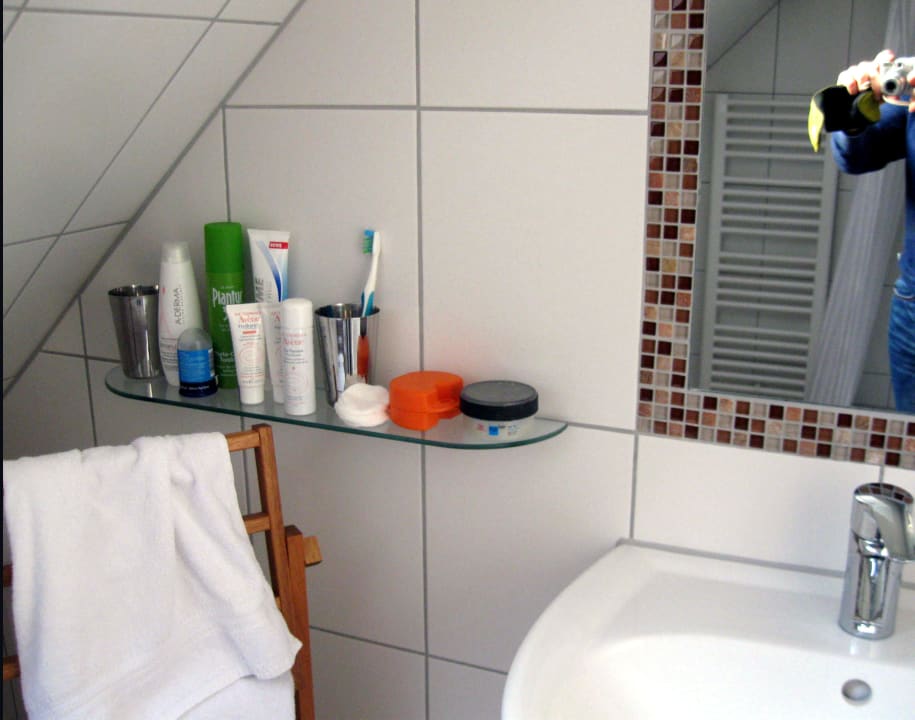 Bad des Einzelzimmers Haus am Meer