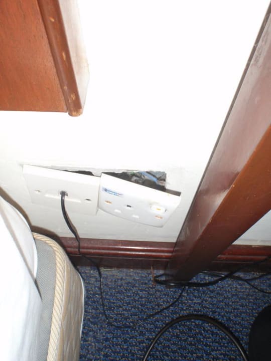 Alle Bilder vom Zimmer 305 Hotel The Lanai Beach Resort