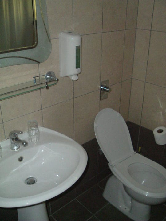 Badezimmer Gaia Garden Hotel