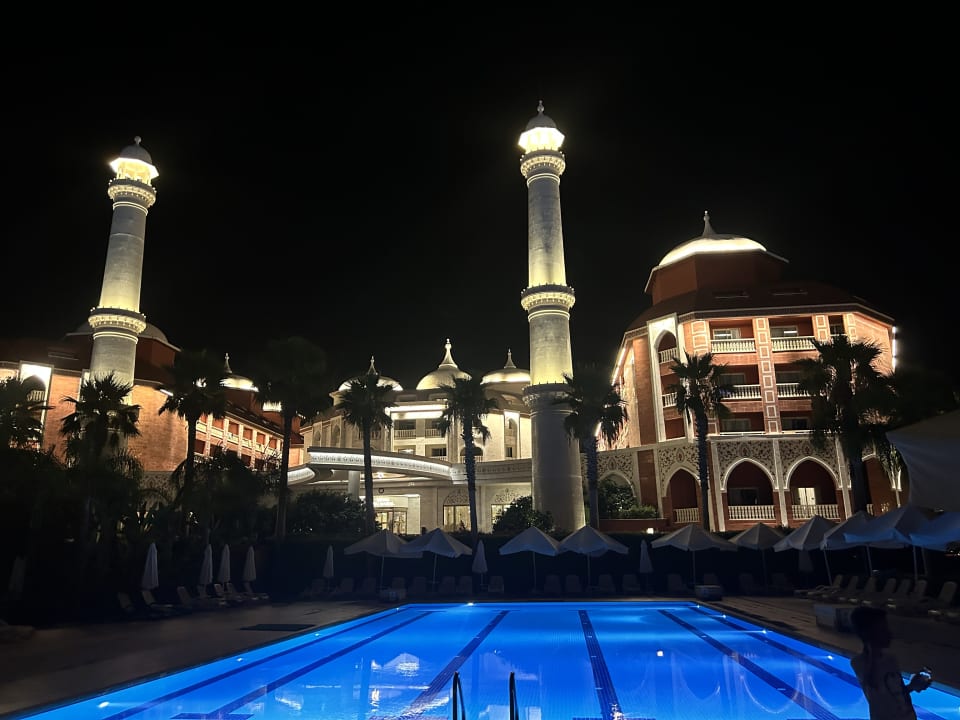 Pool Royal Taj Mahal Hotel