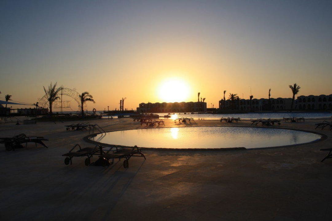 Sonnenaufgang Hotel Gorgonia Beach Resort