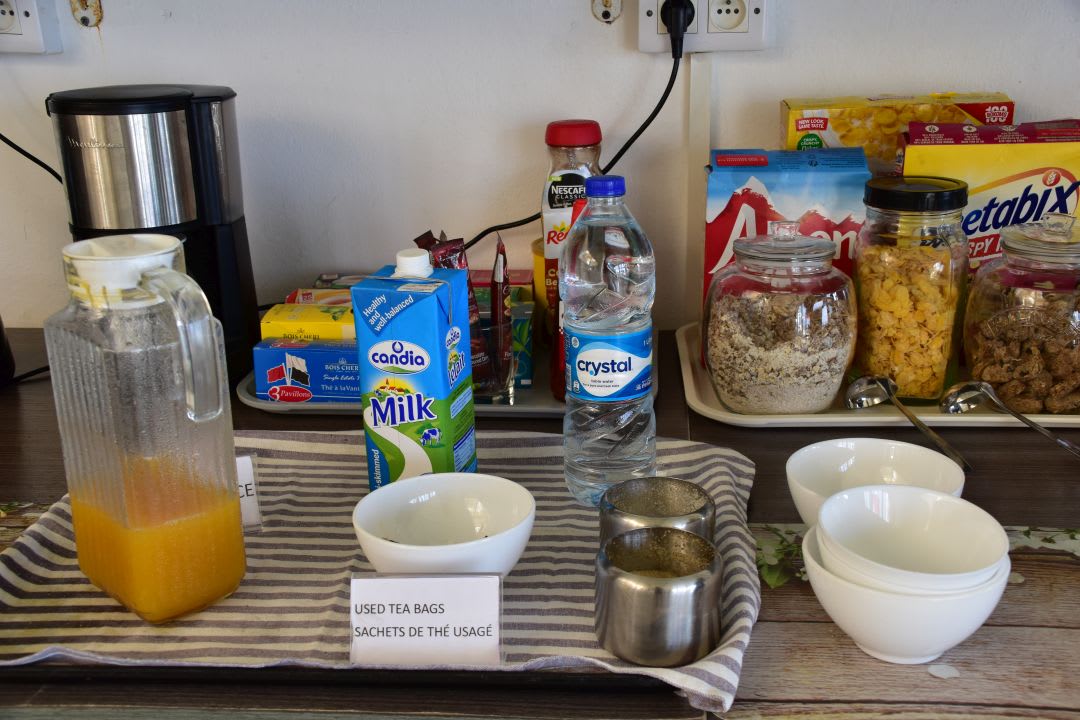 Gastro Blue Beryl Guest House
