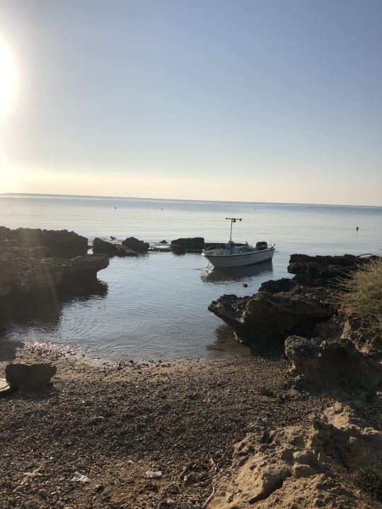 Strand Hotel Sunrise Beach