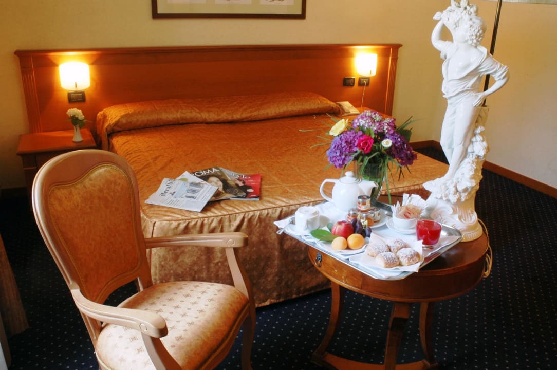 Camera matrimoniale Villa Vecchia