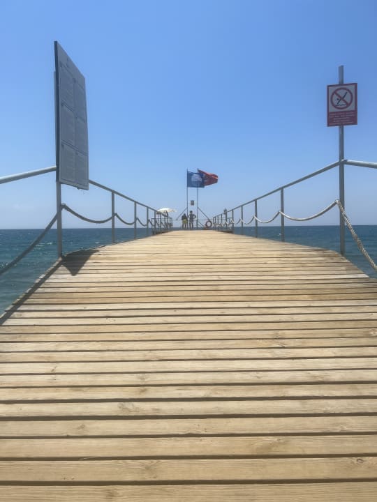 Strand Club Turtas Beach Hotel