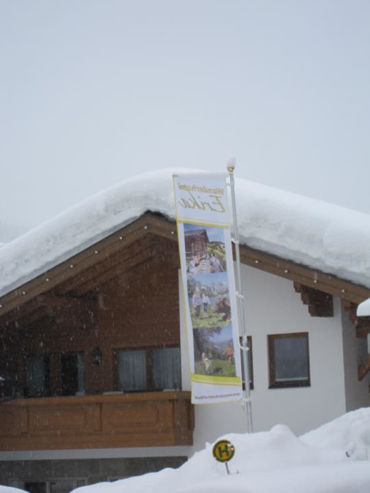 Genügend Schnee in 2012... Familien- & Wanderhotel Erika