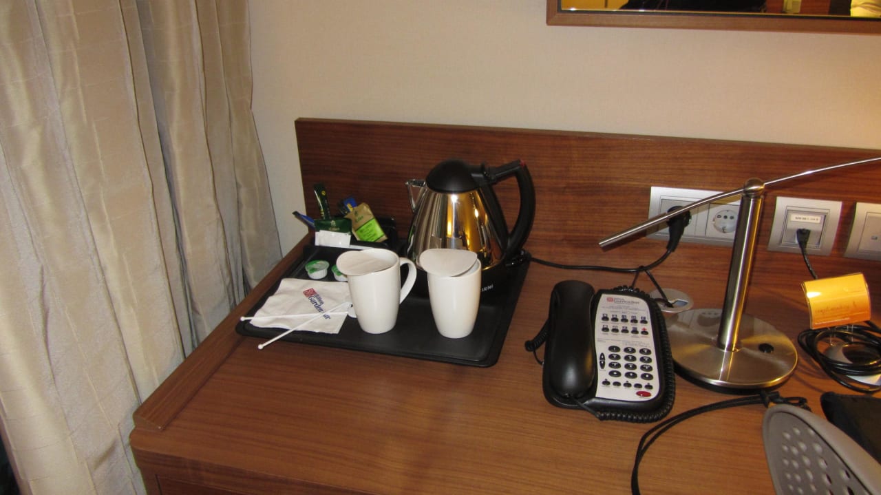 Telefon / Wasserkocher Hilton Garden Inn Frankfurt Airport