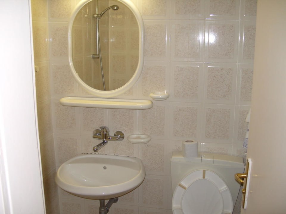 Bad Hotel Svejest/Sveshest