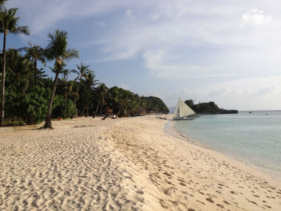 Hotel Shangri-La's Boracay Resort  & Spa Hotel Shangri-La's Boracay Resort & Spa