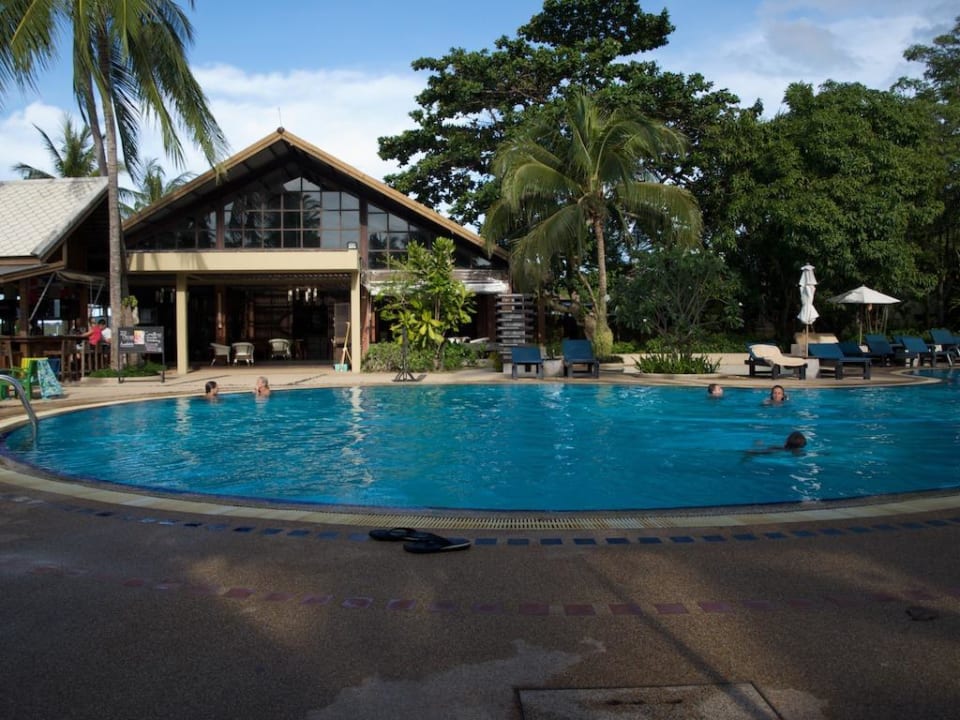 Sauberer Pool NH Collection Samui Peace Resort