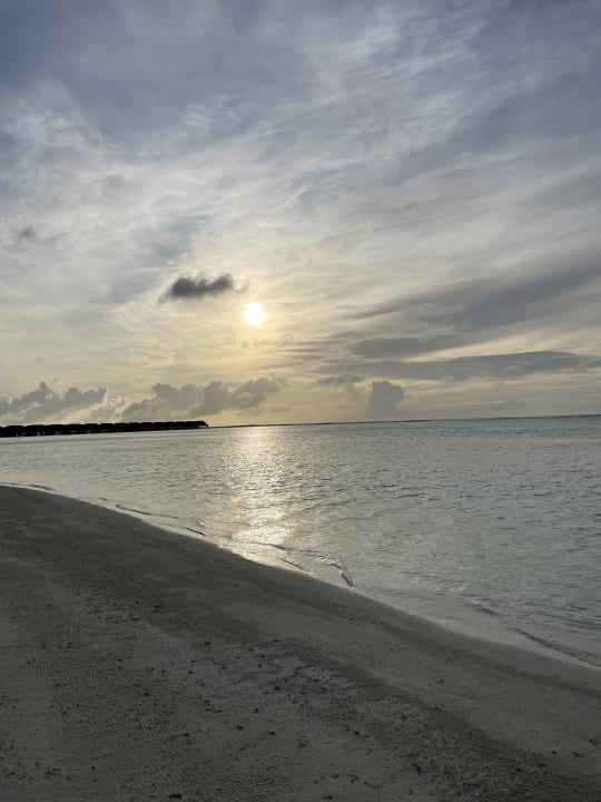 Strand Meeru Maldives Resort Island