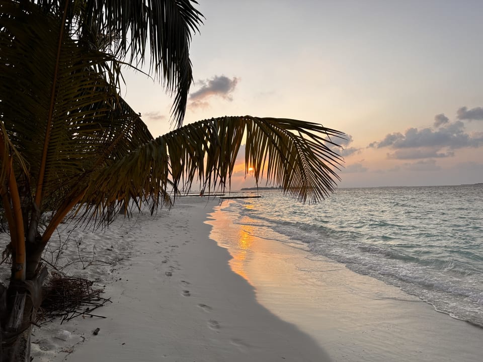 Strand Adaaran Select Meedhupparu Island Resort - Premium All Inclusive