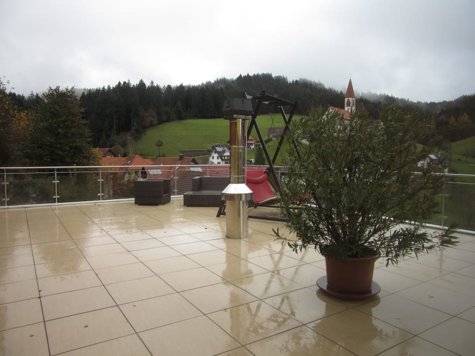 Außen Ruhebereich Naturparkhotel Adler