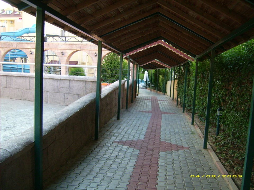 Nebeneingang Grand Seker Hotel