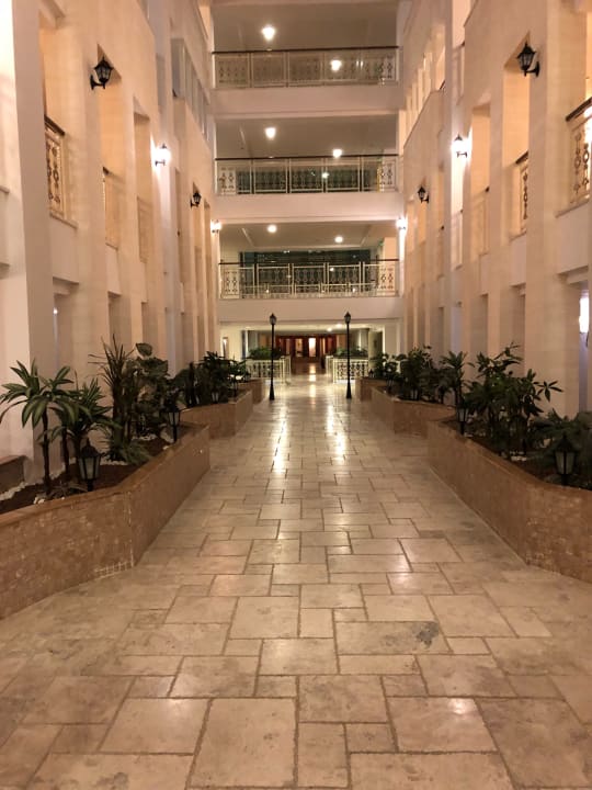 Flur Alba Queen Hotel