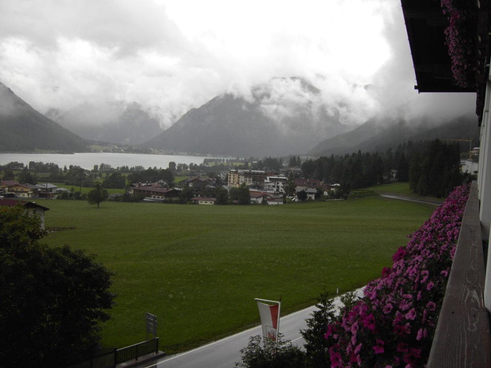 Nichts als Regen Hotel St. Georg zum See