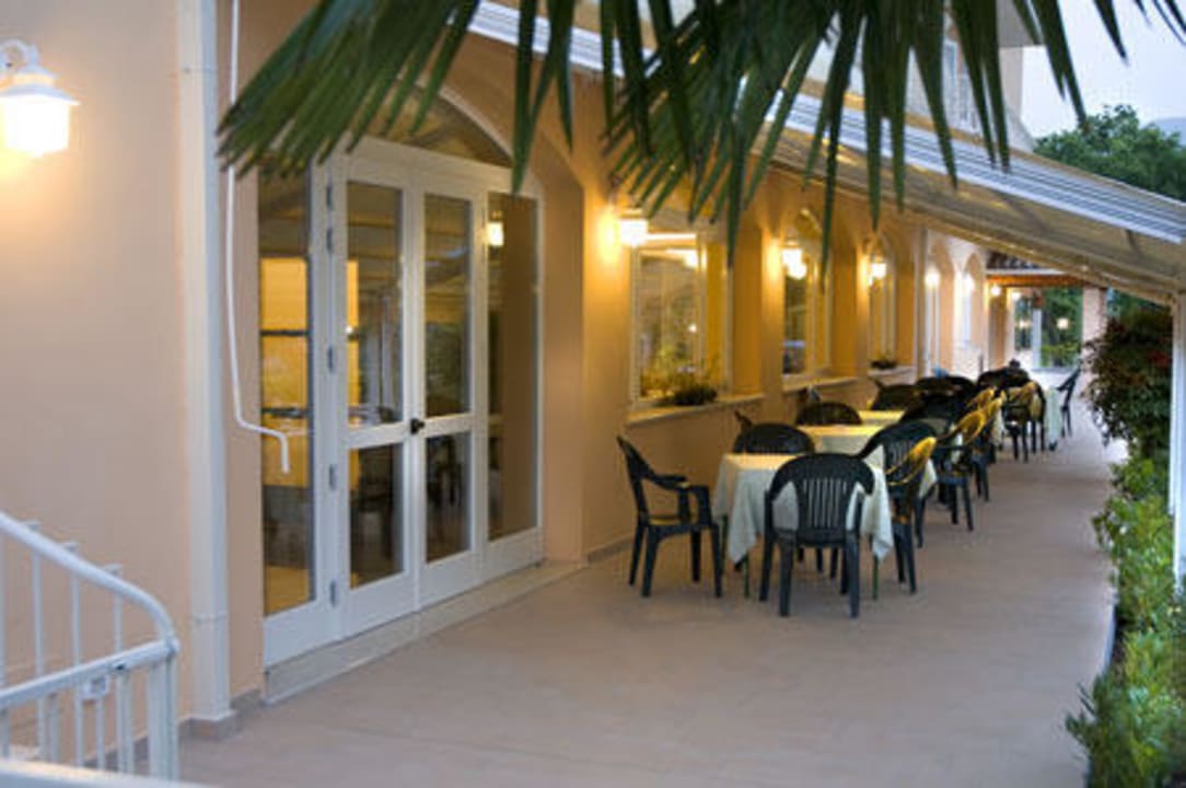 Tavoli esterni Hotel Panoramica