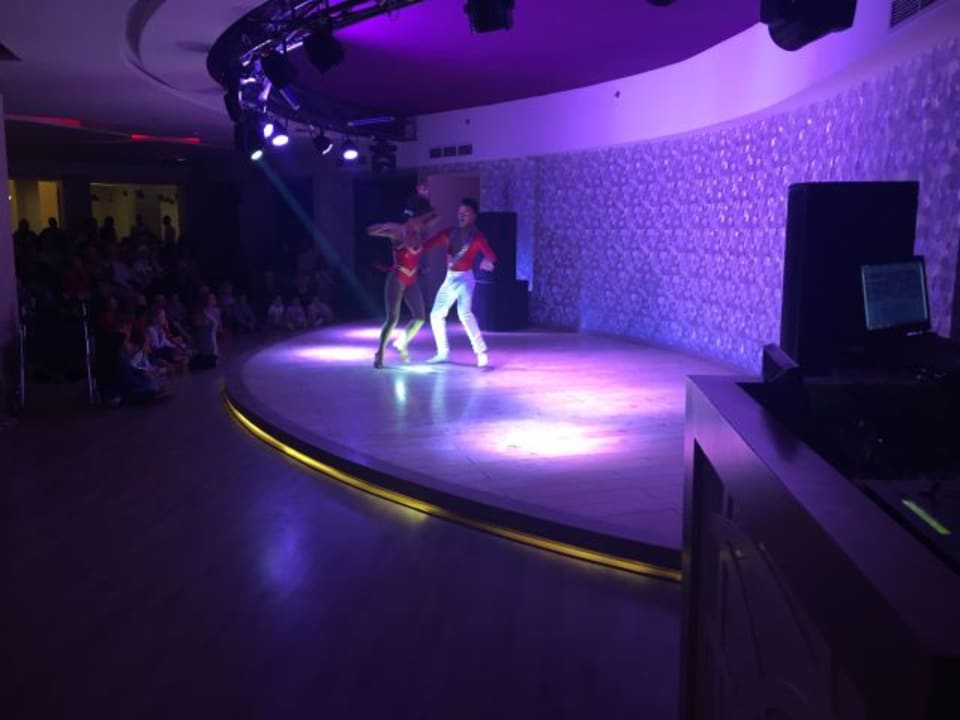 Show Beach Albatros Resort