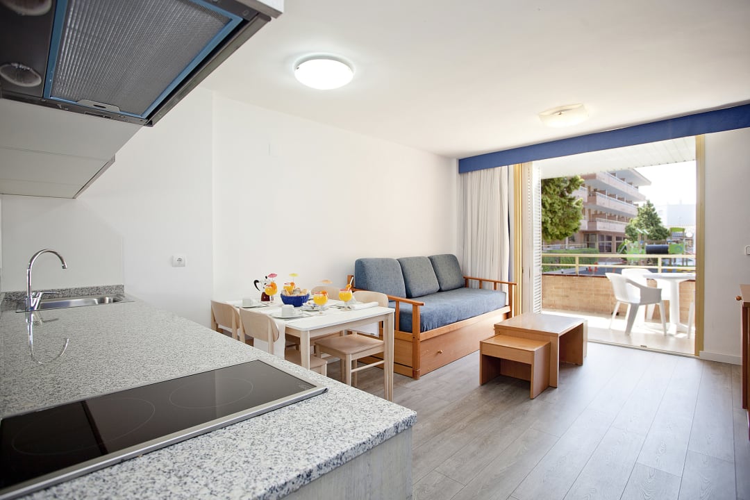 Zimmer Voramar Hotel