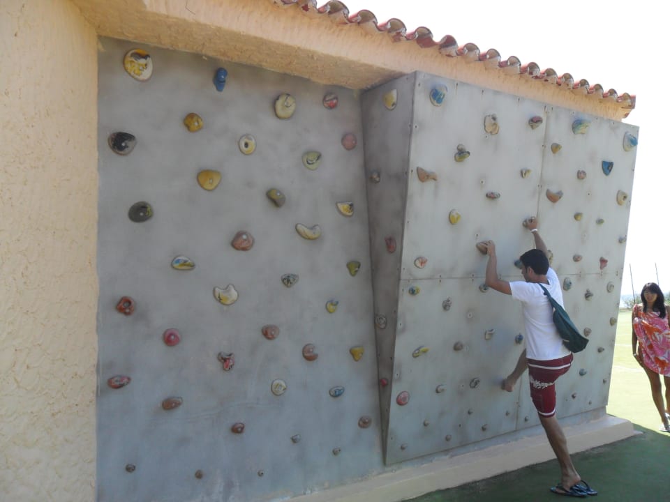 La parete per arrampicata dell'hotel Globales Almirante Farragut