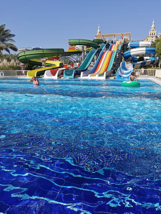 Pool Royal Holiday Palace