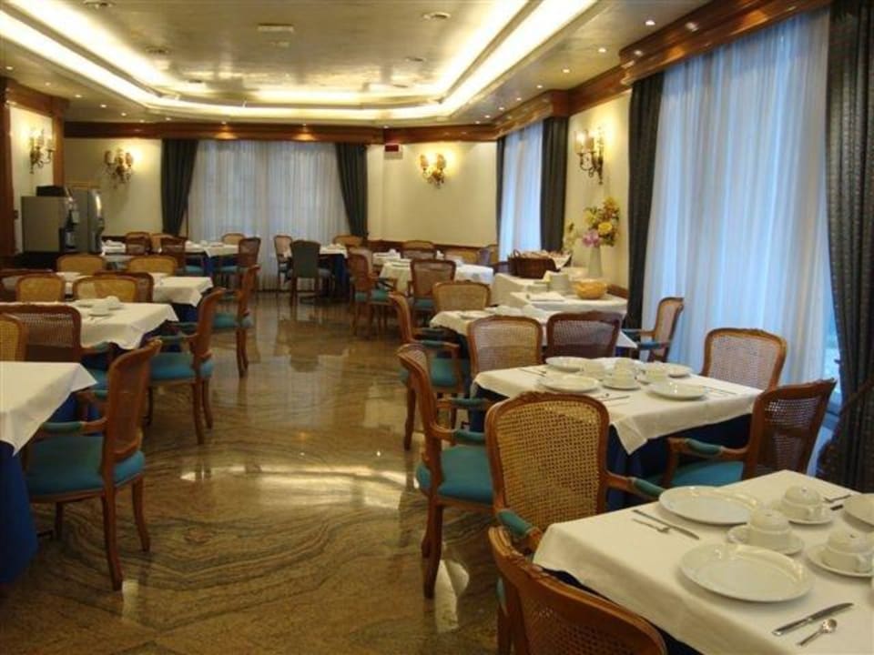 Frühstücksbereich Hotel Mondial