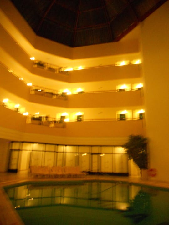 Innenpool Hotel Miramare Beach