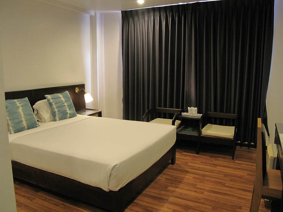 Zimmer Dusit Hotel Sakon Nakhon
