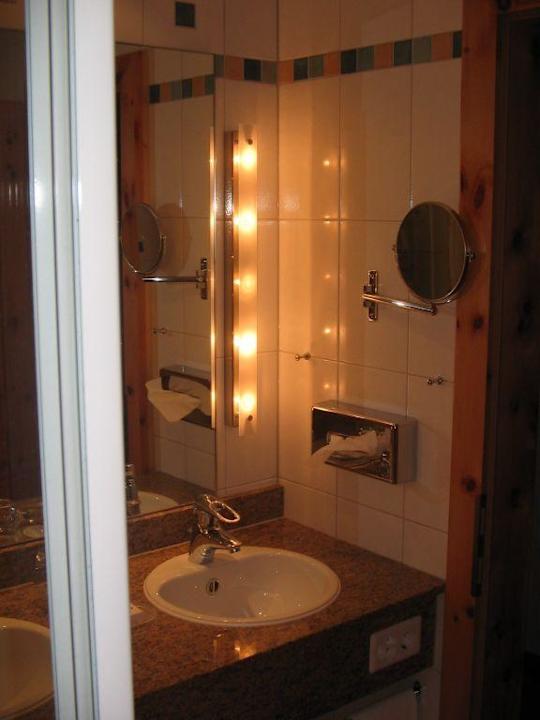 Bad Doppelzimmer AROSA ALPINE CLUB - Adults only