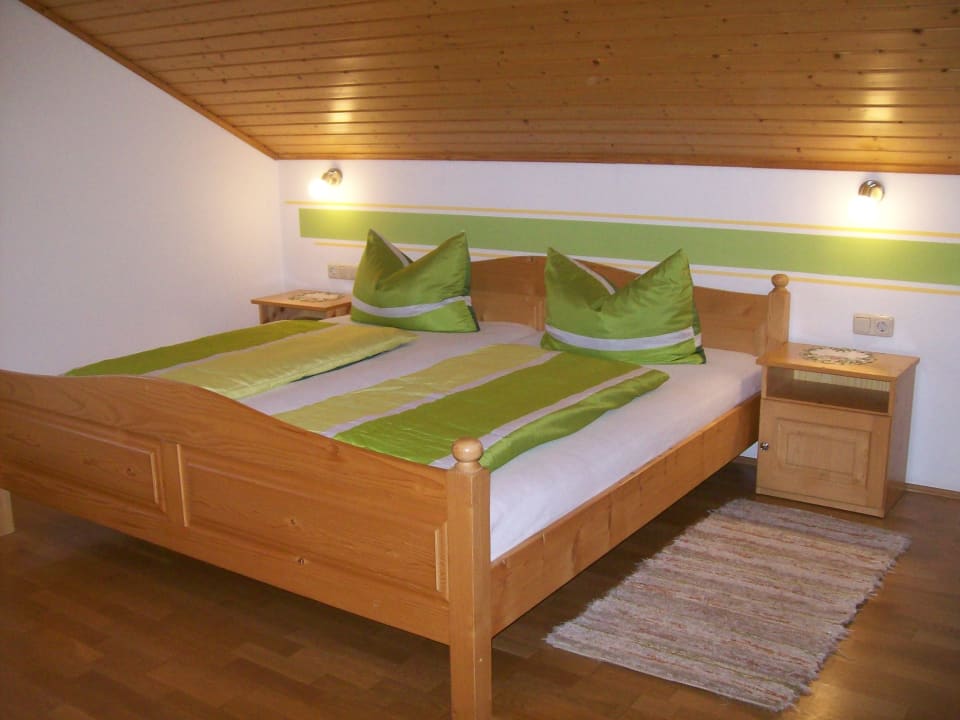 Zimmer Schuniglhof /  Ferienwohnungen