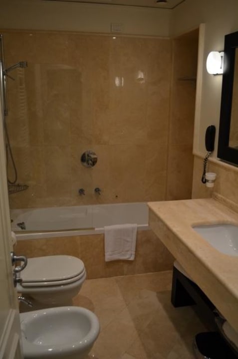 Bad Zimmer 403 Hotel Palazzo Decumani