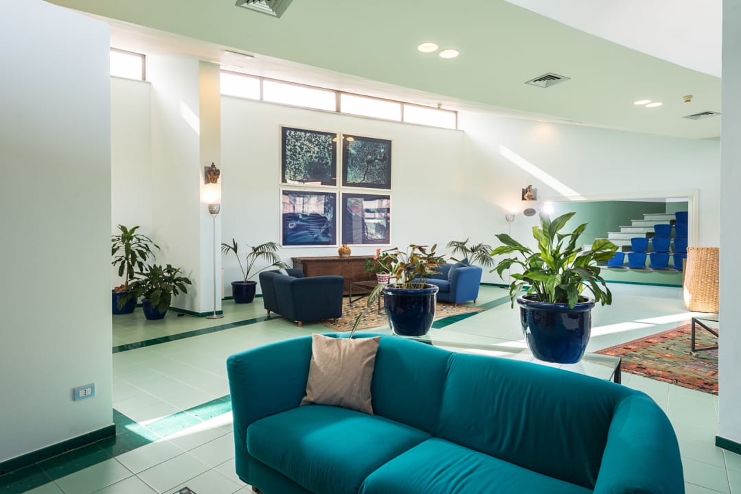 Lobby Hotel Rada Siri