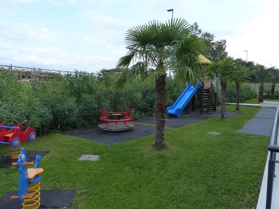 Spielplatz Hotel Residence Relais Du Lac