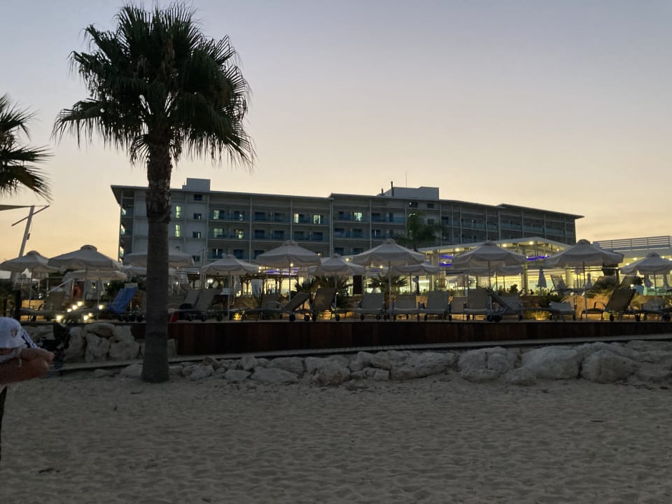 Außenansicht Asterias Beach