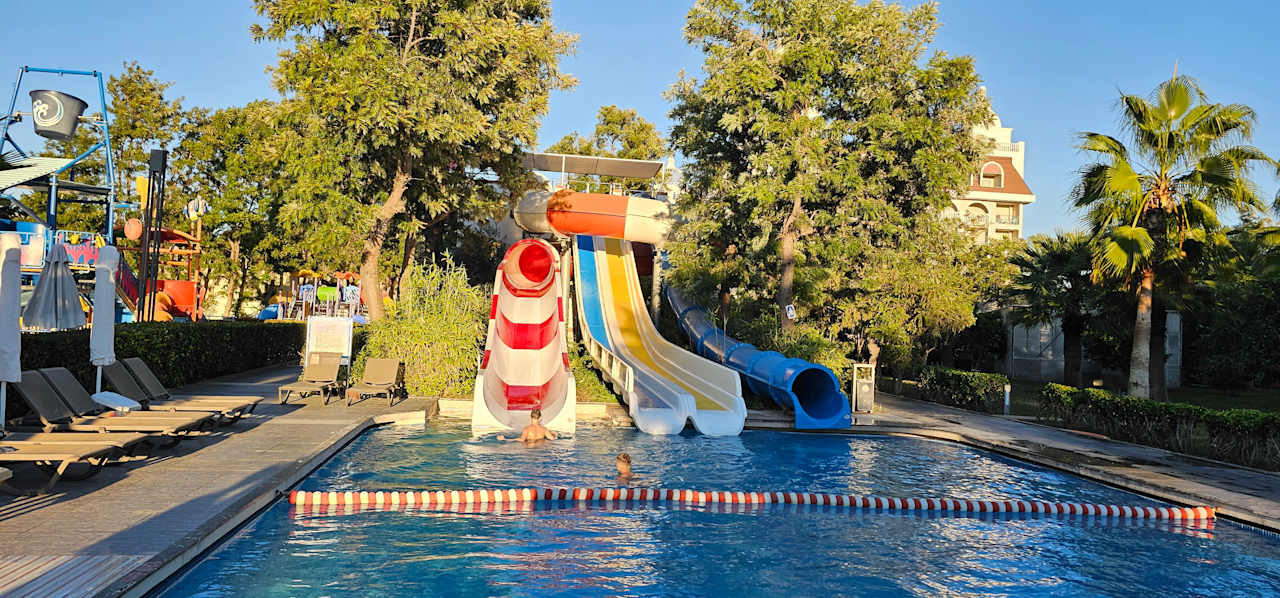 Pool Terrace Elite Resort
