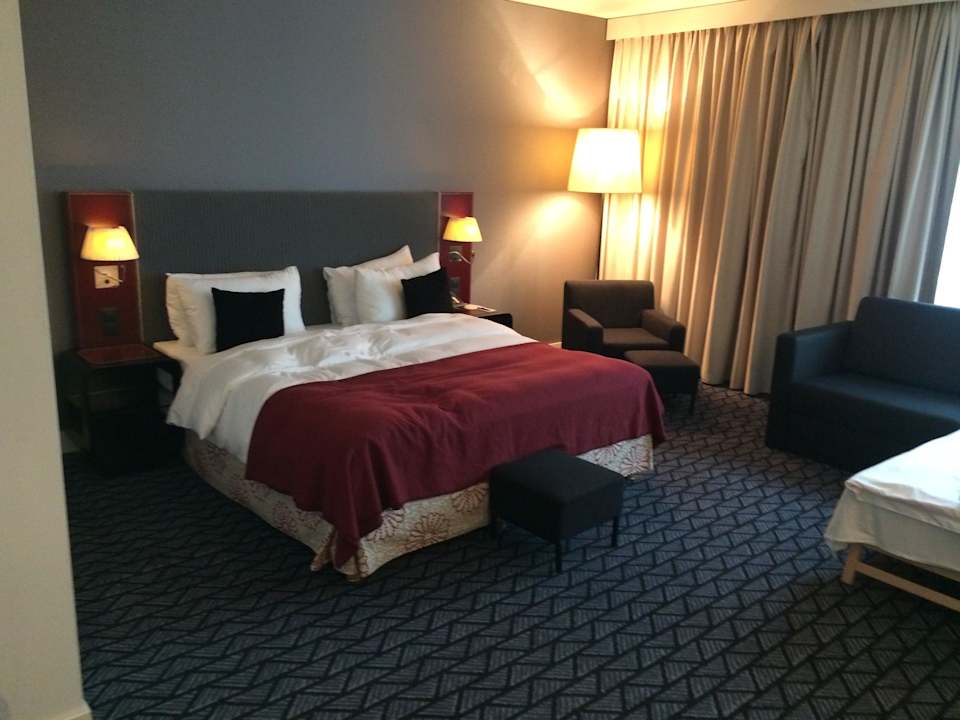 Optisch schön Radisson Blu Hotel Zürich Airport