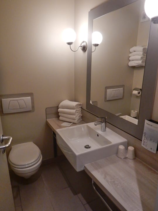 Zimmer Campanile Val de France