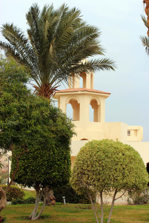 Территория отеля Hurghada Long Beach Resort