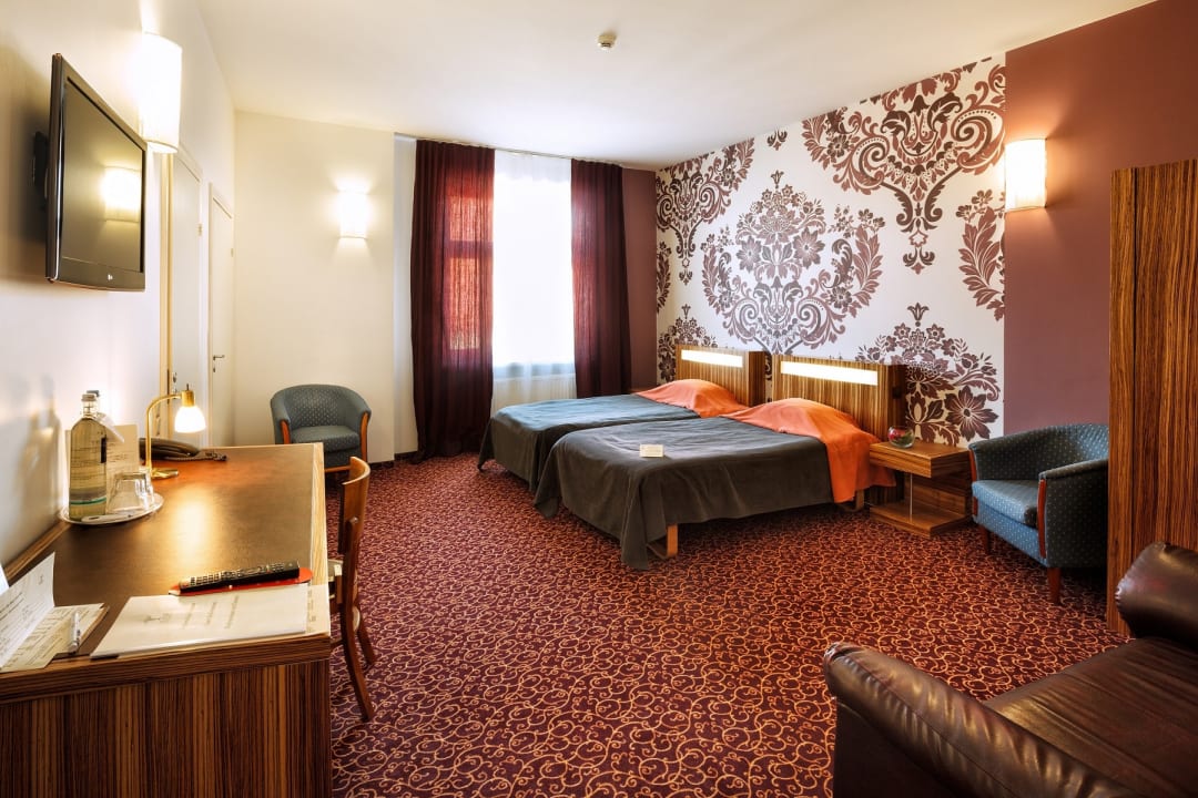 Zimmer City Hotel Teater