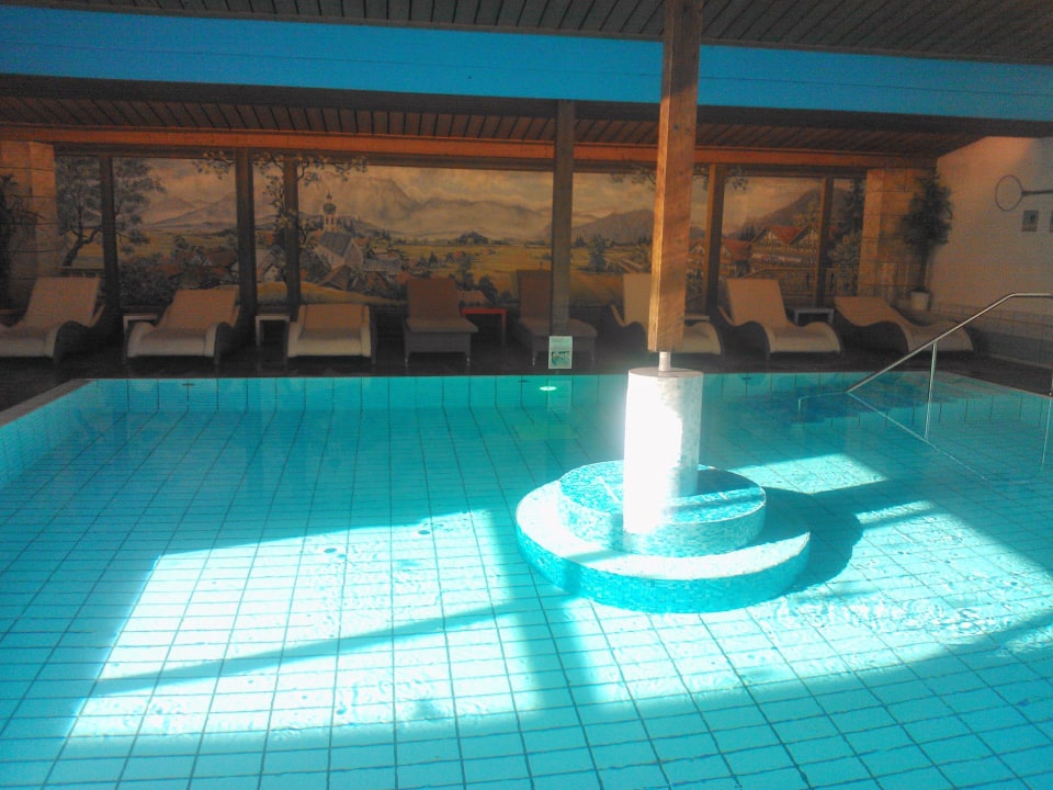 Schwimmbad mit Massage, Gegenstrom etc. Sporthotel Wilder Kaiser