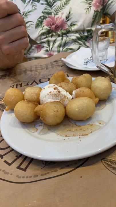 Gastro Petousis Hotel & Suites