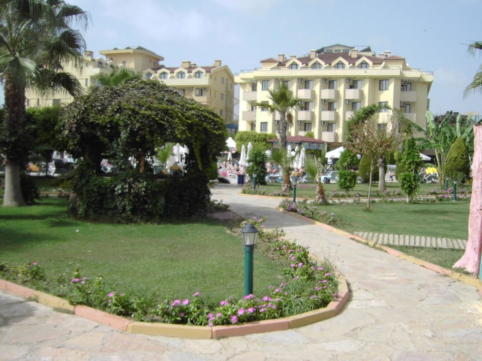 Gartenanlage Grand Seker Hotel
