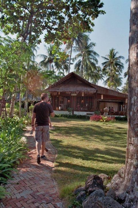 Garten Hotel Koh Chang Cliff Beach Resort