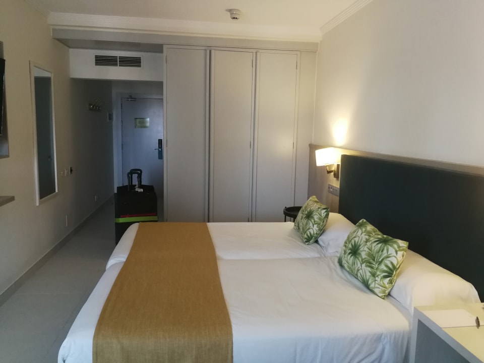 Zimmer Corallium Dunamar by Lopesan Hotels