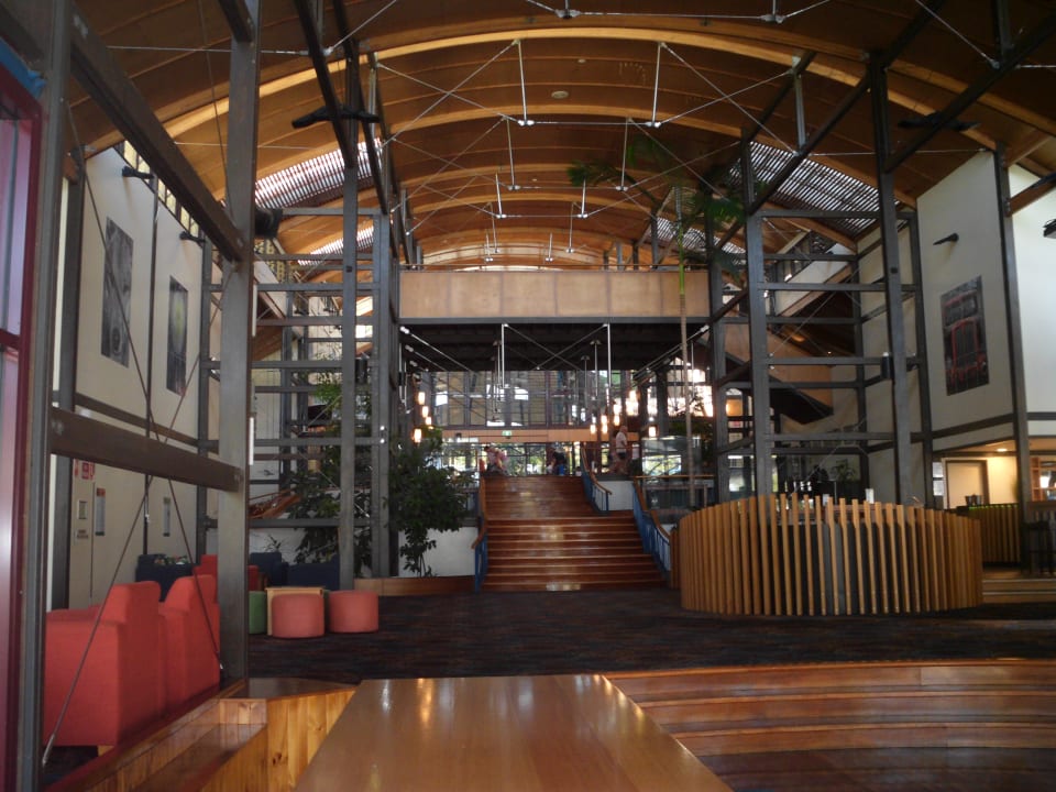 Lobby Kingfisher Bay Resort