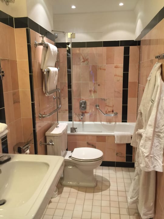 Renoviertes Bad Le Méridien Grand Hotel Nürnberg